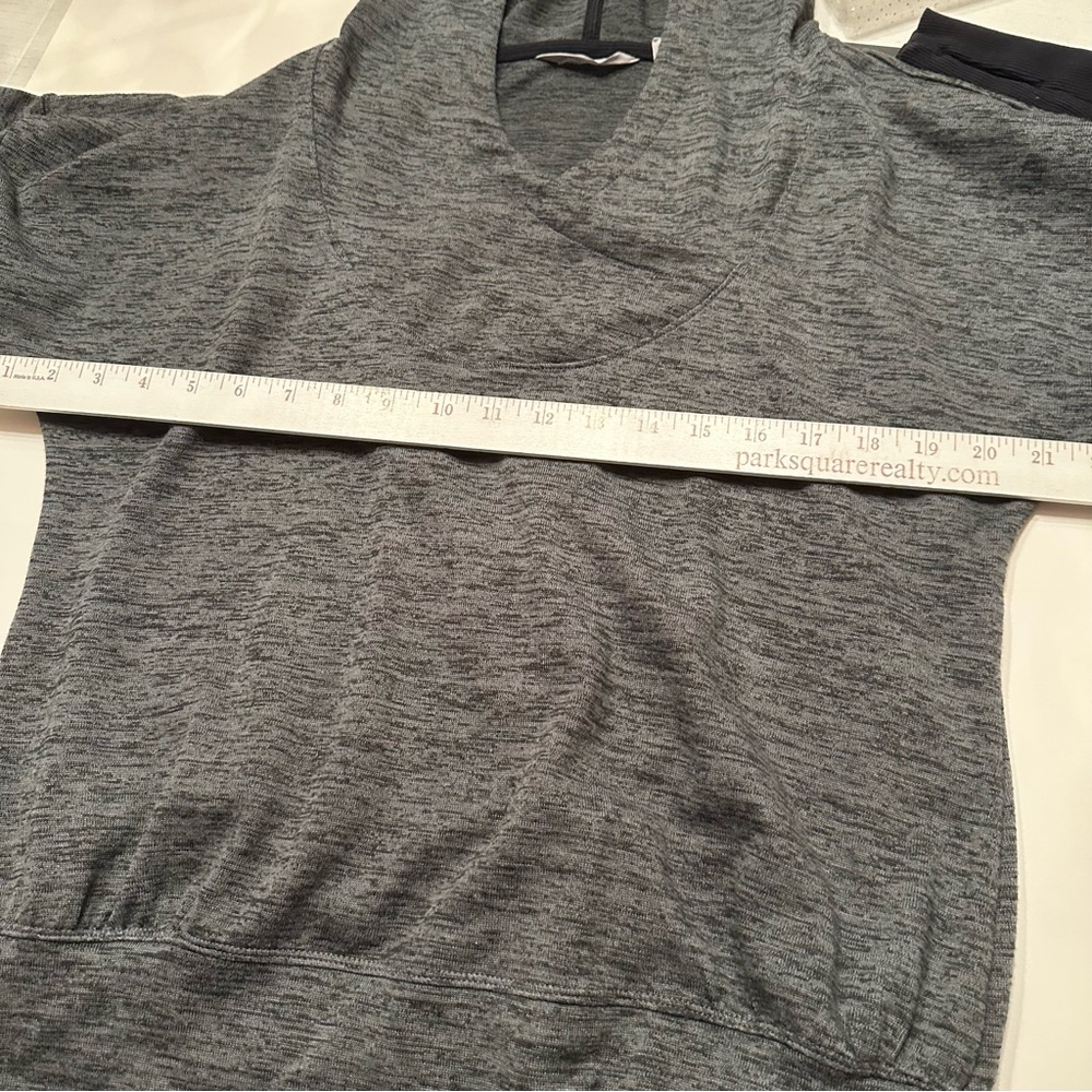 Athleta Womens Hoodie top Sz Small Grey Heather VGC - Picture 7 of 10